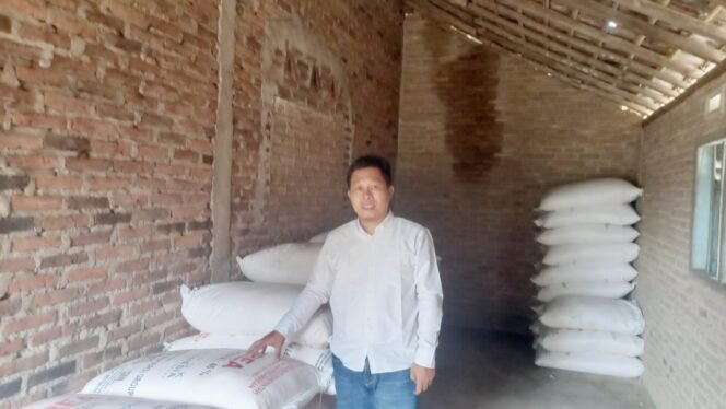
					BUMDes Jaya Karya Pekondoh Siapkan 7 Ton Pupuk, Wujudkan Ketahanan Pangan Nasional