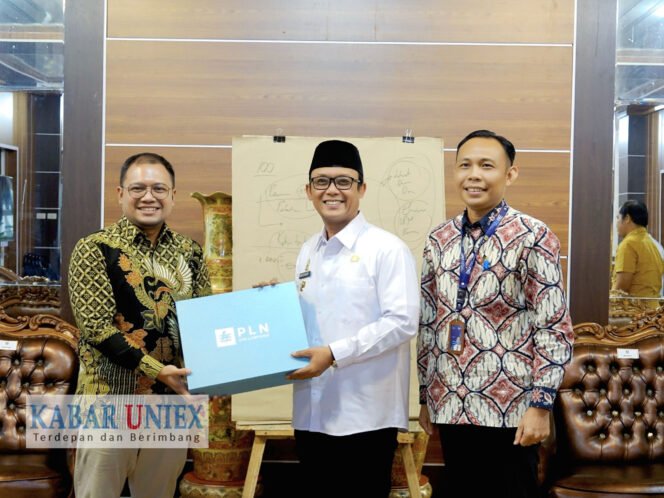 
					Pemerintah Lampung Tengah dan PLN Bahas Pemerataan Listrik di Mataram Udik dan Way Terusan