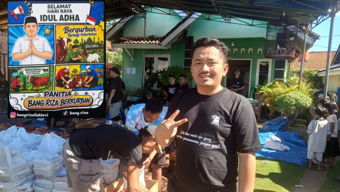 
					Wujud Kepedulian, Anggota DPRD Pesawaran Riza Pahlevi Kurbankan 8 Ekor Sapi untuk Masyarakat di 11 Kecamatan