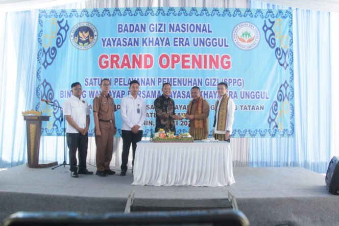 
					Dukung Peningkatan Gizi dan Ekonomi Desa, Wakil Bupati Pesawaran Resmikan SPPG Binong di Way Layap